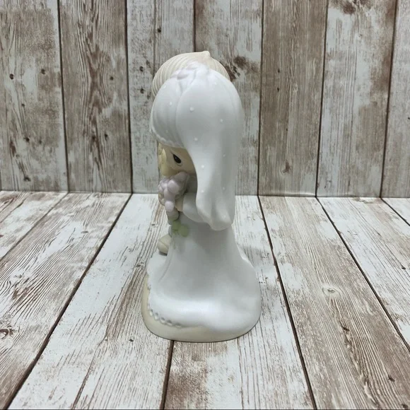1979 Adorable Precious Moments Bride and Groom Figurine - Picture 8 of 9